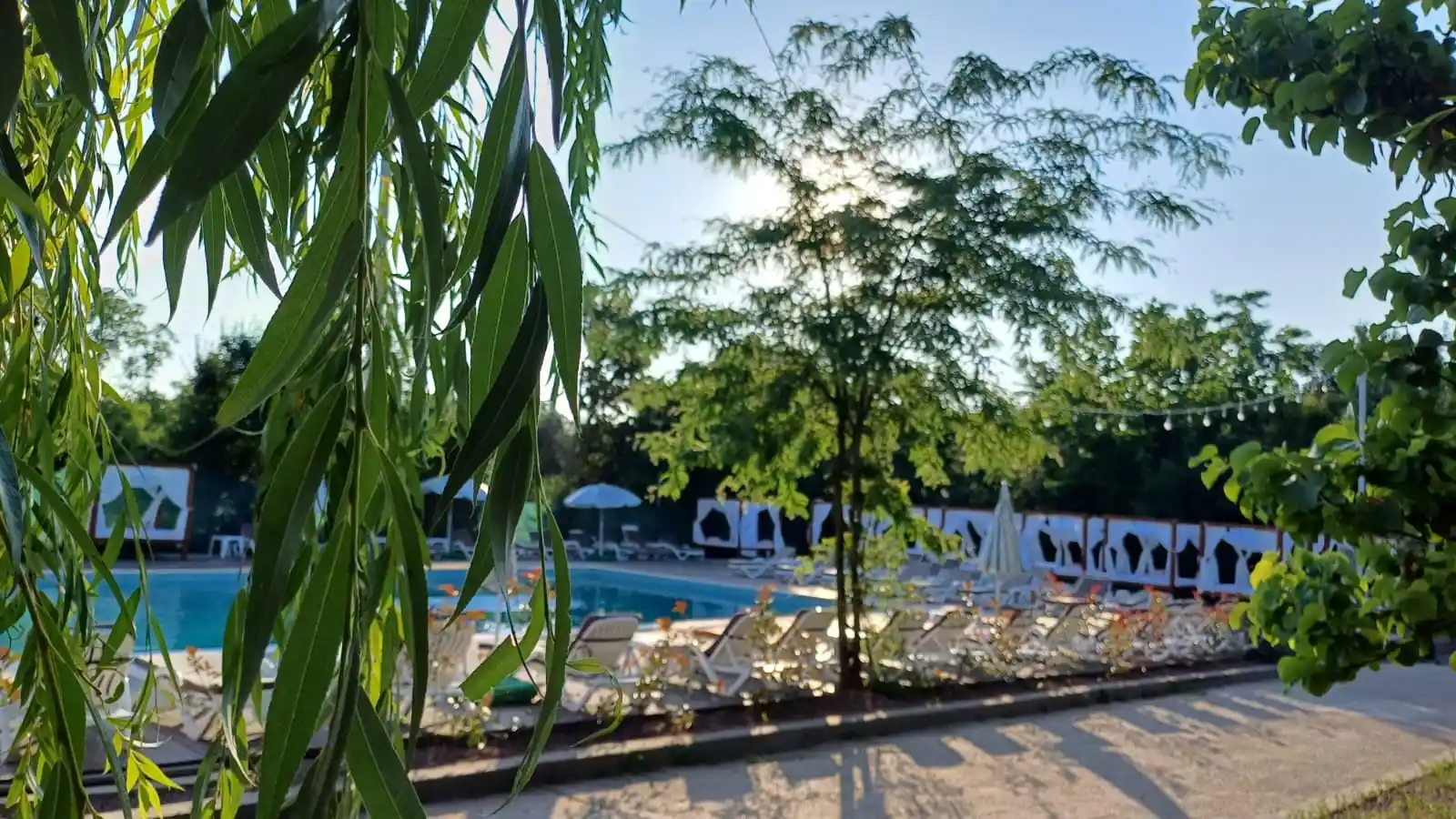 Piscină Noaptea